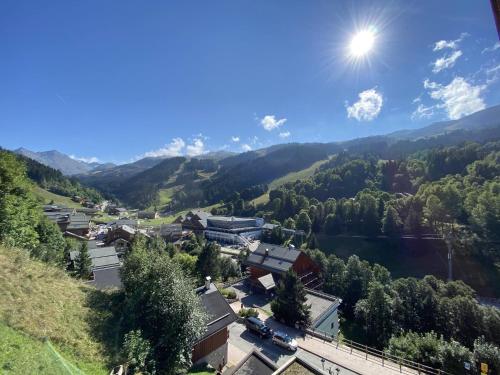 Résidence L'ermitage - Appartement 3 pièces mezzanine pour 6 personnes situé à Méribel centre proche des commerces et des pistes de ski MAE-7944