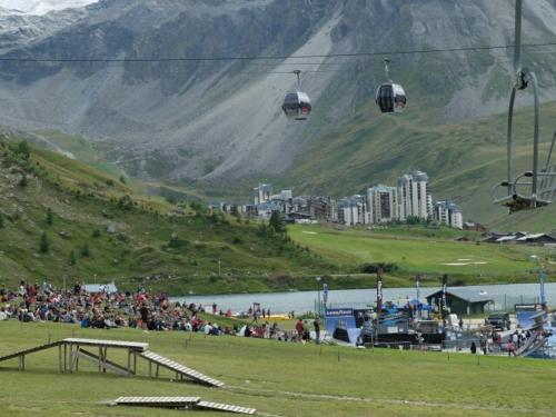 Résidence Hauts Du Val Claret B2 - Studio confortable · Entre pistes et commerces MAE-3644