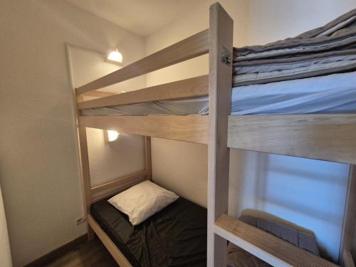 Résidence Plein Soleil - Appartement skis aux pieds · Proche du funiculaire MAE-4594