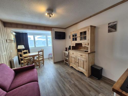 Résidence Plein Soleil - Appartement skis aux pieds · Proche du funiculaire MAE-4594