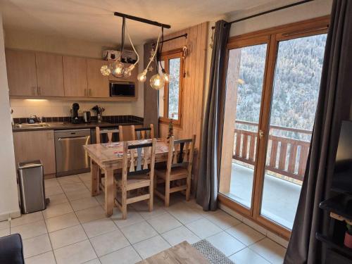Résidence Le Balcon Des Airelles - Superbe appartement au coeur des Orres 1800 MAE-1834