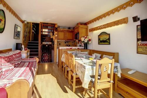 Résidence Danchet - Appartement duplex ensoleillé · Départ et retour skis aux pieds · Balcon MAE-9994