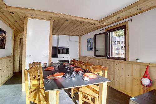 Résidence Biellaz - Appartement rénové · Départ et retour skis aux pieds · Parking inclus MAE-0034