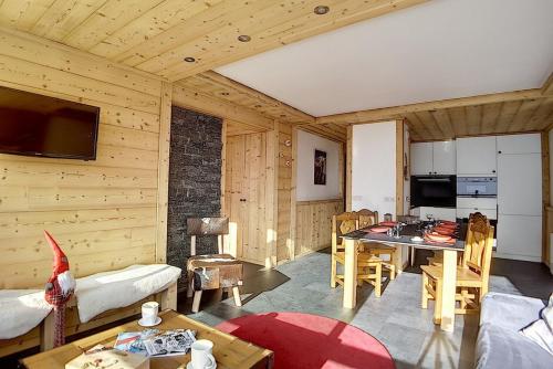 Résidence Biellaz - Appartement rénové · Départ et retour skis aux pieds · Parking inclus MAE-0034
