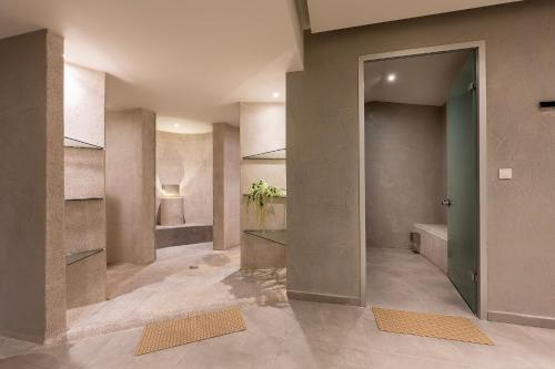 Harmony Crest Resort
