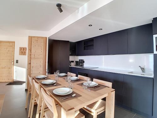 Chalet 2000 - Appartement neuf · Proche des pistes · Jacuzzi · Balcon MAE-0804