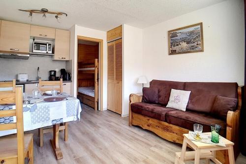 Résidence Aravis - Studio confortable · Accès direct aux pistes · Balcon MAE-1494