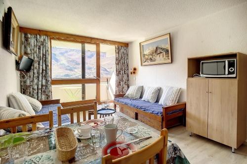 Résidence Danchet - Studio agréable · Départ et retour ski aux pieds · Balcon MAE-1334