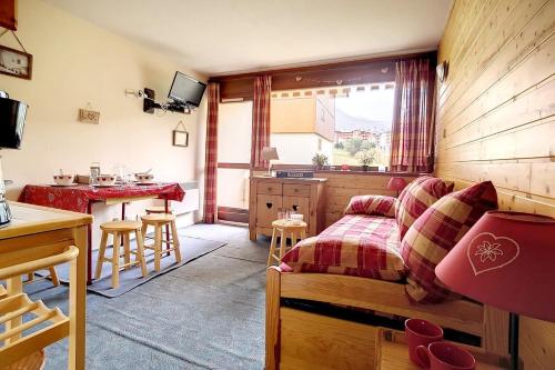 Résidence Asters A2 - Studio cabine agréable · Proche des pistes · Balcon · Parking extérieur MAE-1364