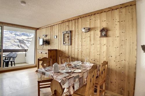 Résidence Evons - Studio lumineux · Départ et retour ski aux pieds · Balcon MAE-1394