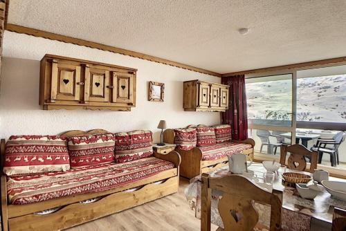 Résidence Evons - Studio lumineux · Départ et retour ski aux pieds · Balcon MAE-1394