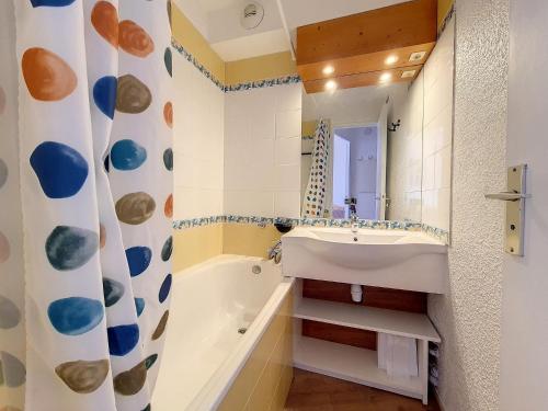 Résidence Boedette D - Appartement spacieux · Proche des pistes et des commerces · Balcon MAE-2374