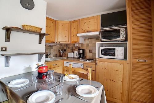 Résidence Ski Soleil - Appartement fonctionnel · Départ ski aux pieds · Balcon loggia ouest MAE-2344