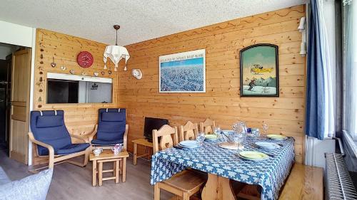 Résidence Aravis - Appartement lumineux & confortable · Accès direct aux pistes · Balcon MAE-3034