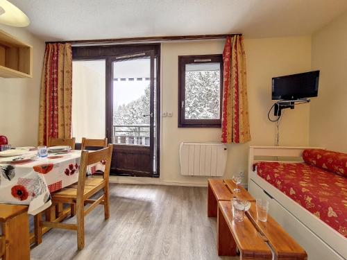 Résidence Gentianes - Studio confortable · Au pieds des pistes · Balcon MAE-3104