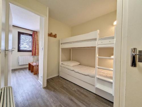 Résidence Gentianes - Studio confortable · Au pieds des pistes · Balcon MAE-3104