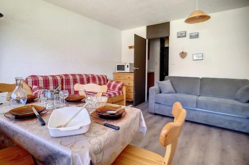Résidence Aravis - Studio fonctionnel · Centre station · Balcon MAE-3334