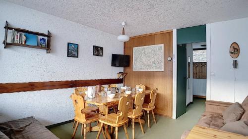 Résidence Aravis - Appartement spacieux · Départ et retour ski aux pieds · Balcon vue montagnes MAE-3704