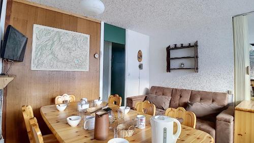Résidence Aravis - Appartement spacieux · Départ et retour ski aux pieds · Balcon vue montagnes MAE-3704
