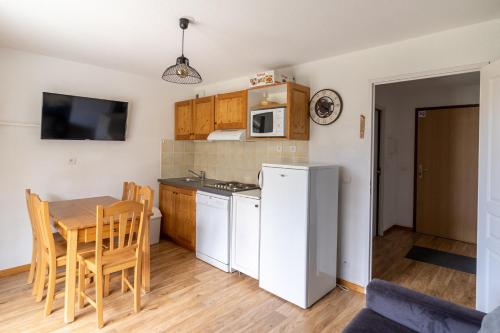 Les Chalets De Bois MÉan - E - Appartement sur les hauteurs des Orres 1800 MAE-6204