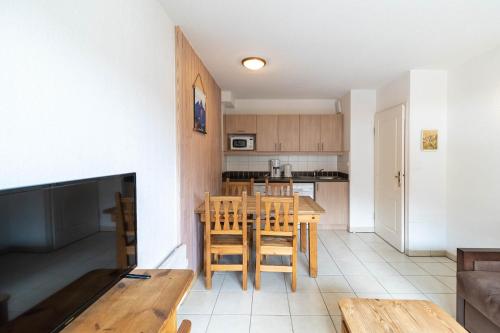 Résidence Le Balcon Des Airelles - Appartement calme au cœur des Orres 1800 MAE-6334