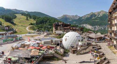 Résidence Le Boussolenc - Studio vue pistes plein coeur des Orres 1650 MAE-6924