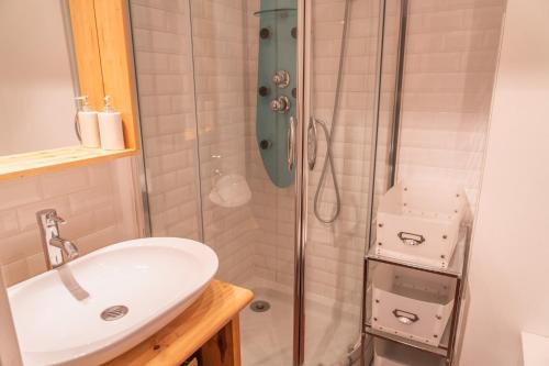 Résidence Le Boussolenc - Studio vue pistes plein coeur des Orres 1650 MAE-6924
