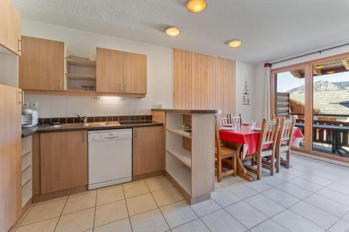 Résidence Le Balcon Des Airelles - Appartement duplex pour 7 personnes aux Orres 1800 MAE-9344