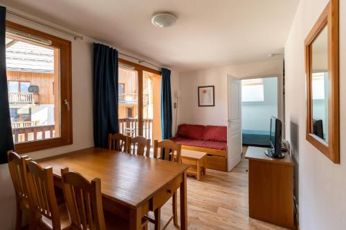 Les Chalets De Bois MÉan - D - Appartement sur les hauteurs des Orres 1800 MAE-9454