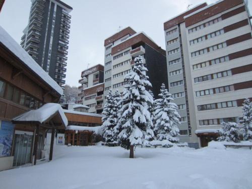 Résidence Les Charmettes - Appartement traversant · Centre station · Balcon MAE-6694