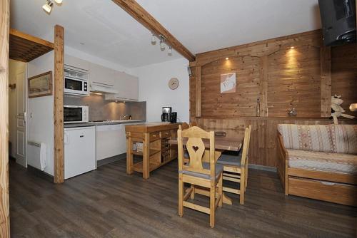 Résidence Armoise - Appartement confortable · Ski aux pieds · Balcon MAE-6774