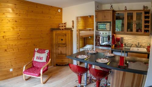 Résidence Les Ecrins - Adorable studio au coeur de la forêt des Orres MAE-6224