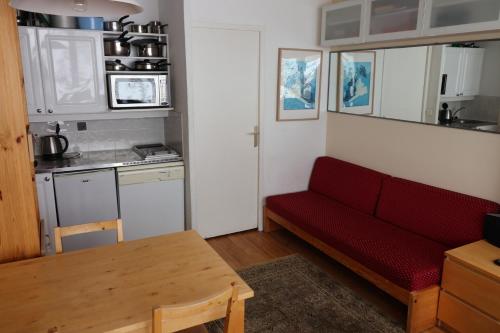Résidence Home Club - Studio avec vue imprenable retour ski aux pieds MAE-8224
