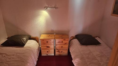Résidence Archeboc - Appartement 4 personnes à Arc 1800 proche des pistes dans le village de Charmettoger MAE-2194