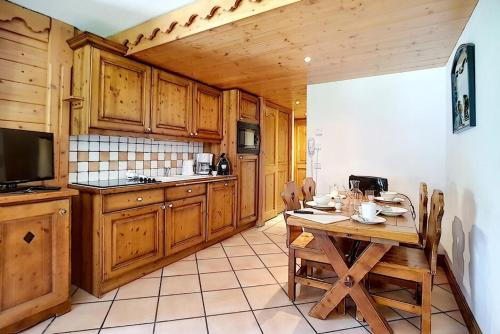 Résidence Alpages De Reberty - Appartement spacieux et lumineux · Proche des pistes · Balcon · Piscine · Parking couvert MAE-7011