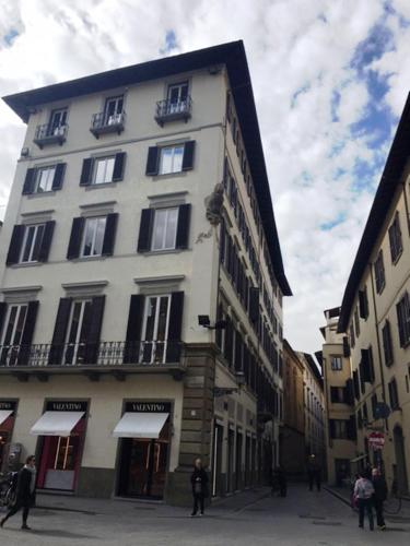 Tornabuoni View photo 51