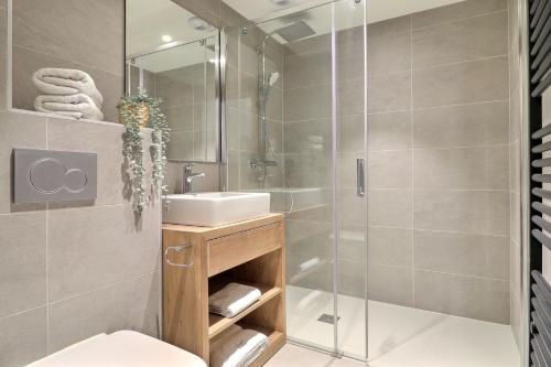 Résidence Isobel - Appartement Isobel - 8 Personnes - Morzine centre MAE-1401