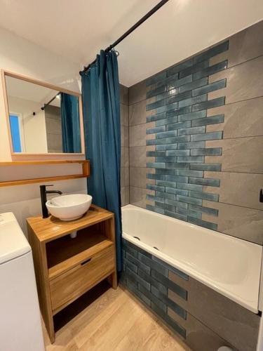 Résidence Moutieres B1 - Appartement spacieux · Proche des pistes · Balcon MAE-3591