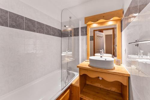 Résidence Les Hauts De Preclaux - Appartement rénové avec terrasse face aux pistes MAE-3431