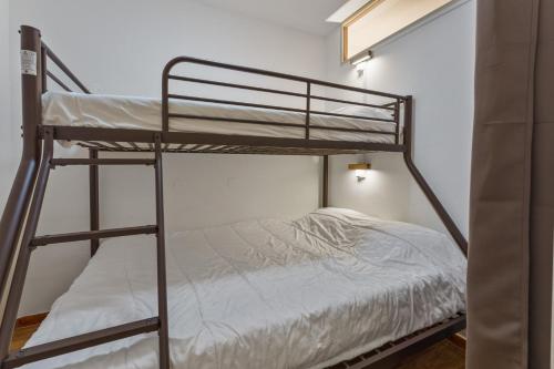 Résidence Les Hauts De Preclaux - Appartement au dernier étage situé aux Orres 1800 MAE-4021