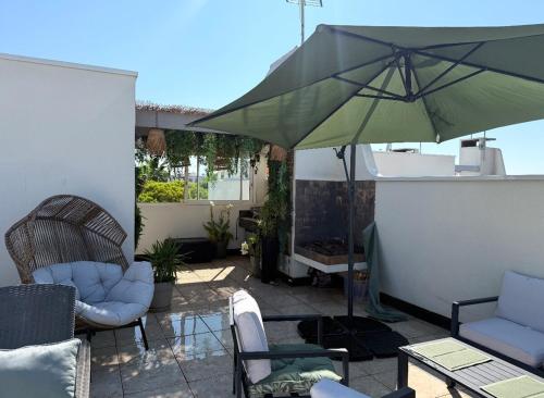 Belle marina en duplex avec bateau
