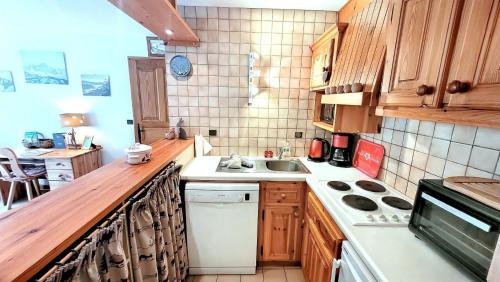 Résidence Week End - Appartement spacieux et lumineux, en plein centre MAE-2591