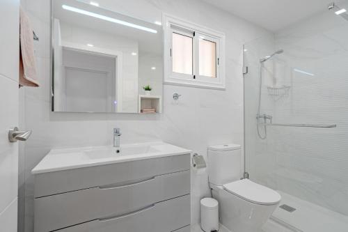 Modern and Cozy Apartment in Los Cristianos