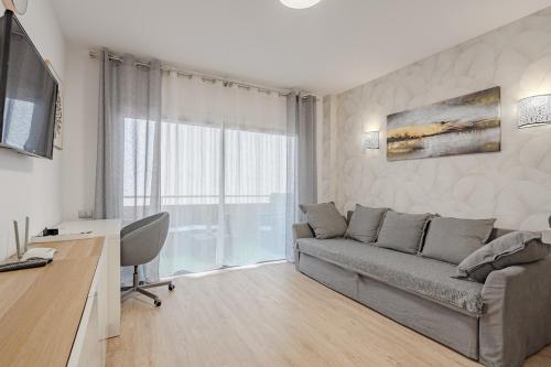 Modern and Cozy Apartment in Los Cristianos