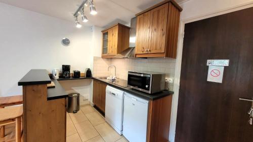 Résidence Saint Guibert - Appartement au coeur du vieux village MAE-1261