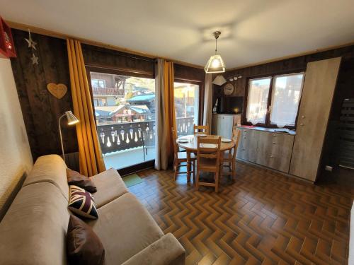 Résidence Eden Roc I - Appartement lumineux et bien agencé, plein centre MAE-1291