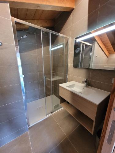 Résidence Le Genepi - APPARTEMENT NEUF 3 CHAMBRES - POELE A BOIS MAE-3351