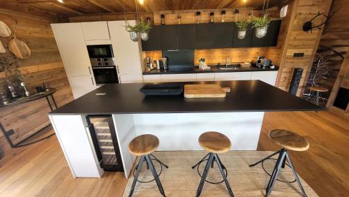 Résidence PremiÈre Loge - Chalet d’exception aux Gets MAE-3371