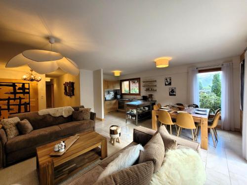 Résidence Le ChampÉ - Grand appartement de plain-pied avec terrasse MAE-3421