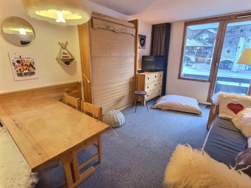 Résidence Les Andes - Joli 2 pièces en centre-ville de Val D'Isère, proche de toutes commodités MAE-1041
